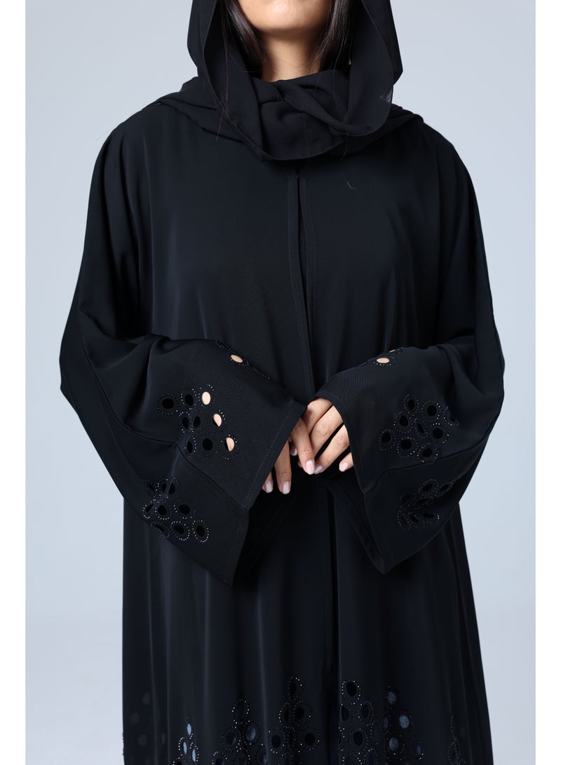 اكسا عباية بتصميم شبكي كريستالي أسود - Image 2